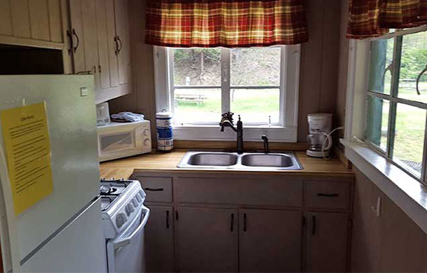 tennessee cabin interior kitchen
