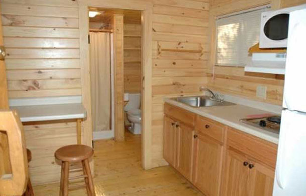 Deluxe Cabin bathroom