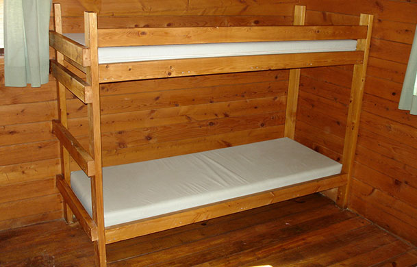 Rustic Cabin bunkbeds