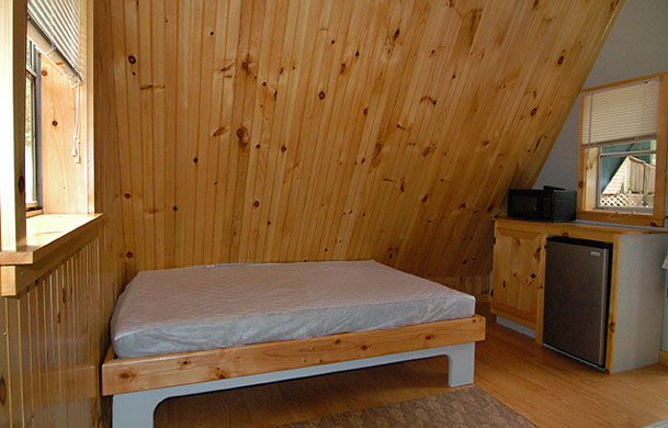 rustic cabin rental bed